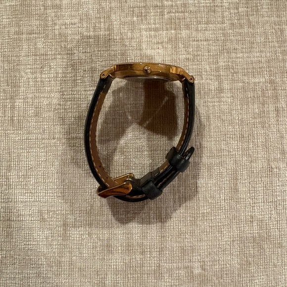 Daniel Wellington Watch - Picture 3 of 3